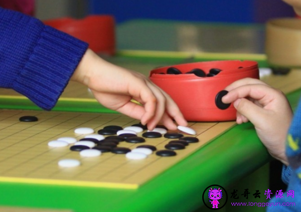 儿童学围棋一般学几年可以考级 围棋适合几岁的孩子开始学